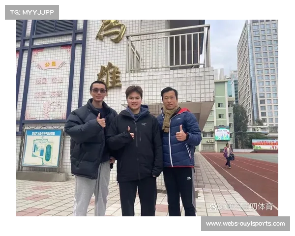 林婉莹母校成立击剑社团首日报名人数突破两百人 热情高涨 林婉莹母校成立击剑社团首日报名人数突破两百人 热情高涨