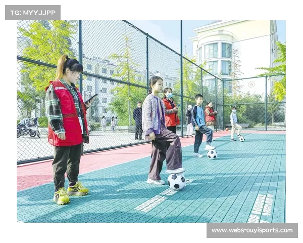 推动社区足球教育多元发展职业球员深参与普及青少年运动风尚建设