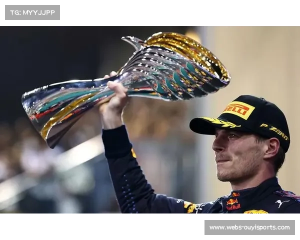 维斯塔潘阿布扎比站夺冠，诺里斯季军完赛加冕世界冠军